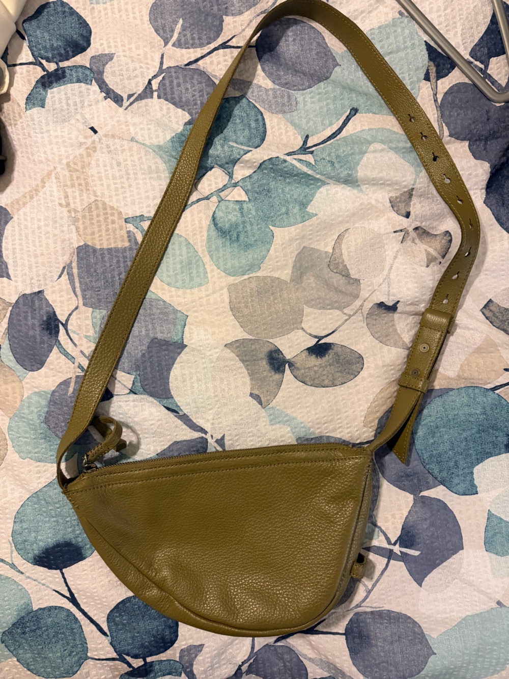 The Sak Tess Sling Bag Crossbody in Green